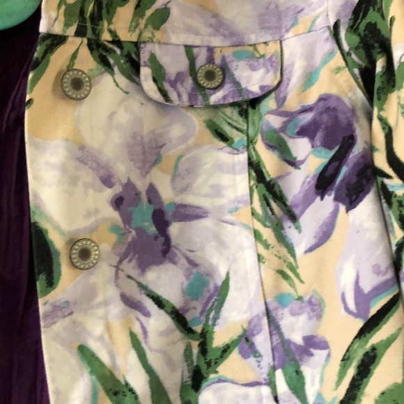 Adorable Denim Jacket - Picture 6 of 9